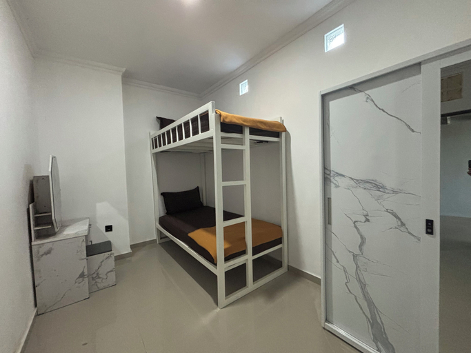 Room 3, Jimbaran Hostel, Badung