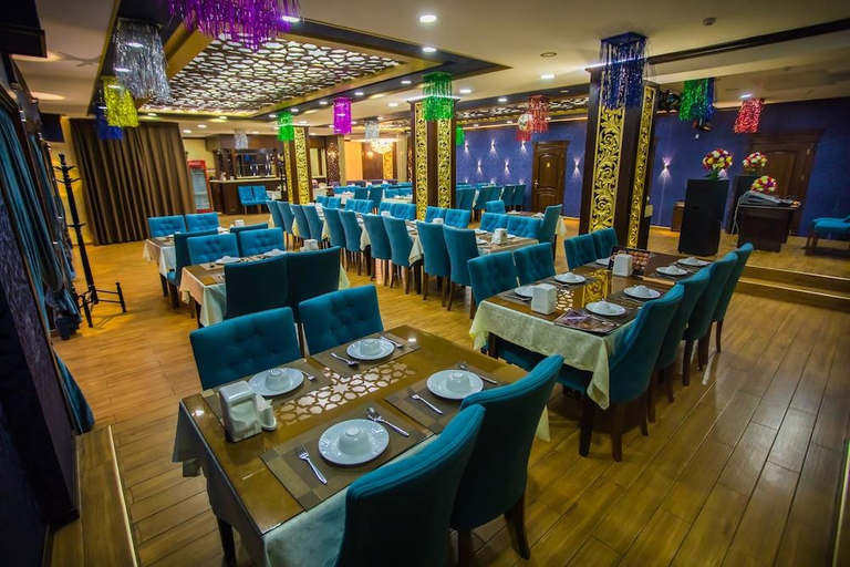Food & Drinks 4, Grand Capital Hotel, Tashkent City