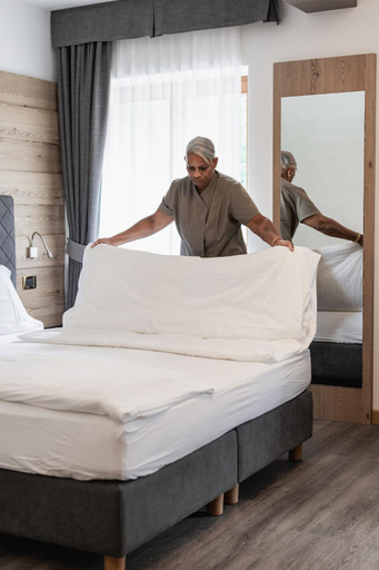 Bedroom 2, Hotel & Ristorante Baita Dovich, Belluno