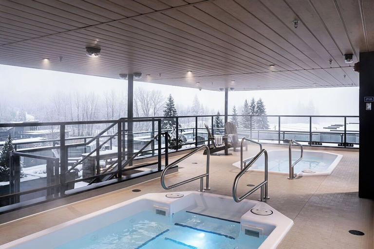 Sport & Beauty 4, Stoke House by Revelstoke Vacations, Columbia-Shuswap