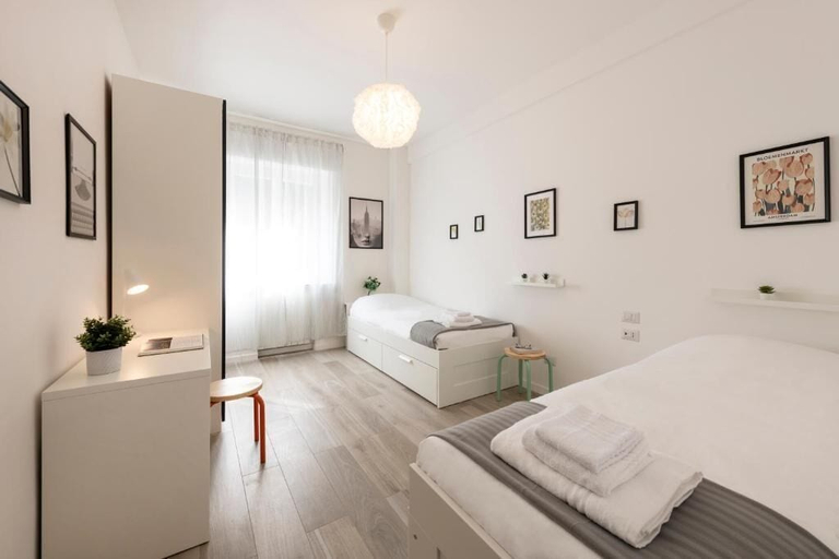 Room 4, Caracciolo, 28 - Ampio per 5, ottima posizione, Milano