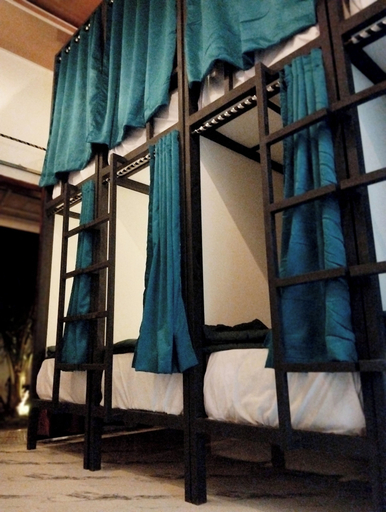 Room 4, Snooze Hostel, Lombok