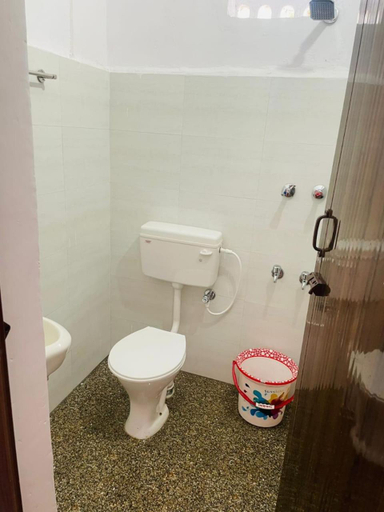 Bathroom, Yogi home stay, Kancheepuram
