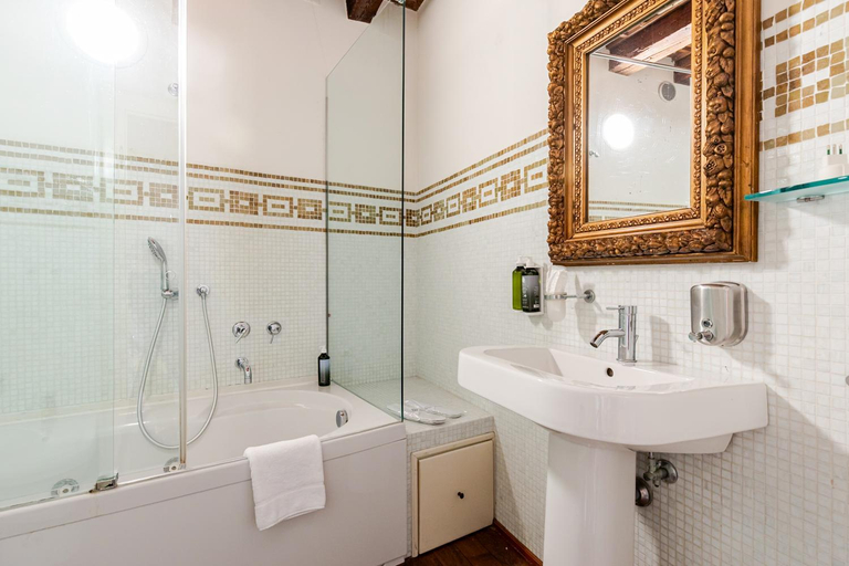 Bathroom 3, Truly Verona - Delle Erbe suites, Verona
