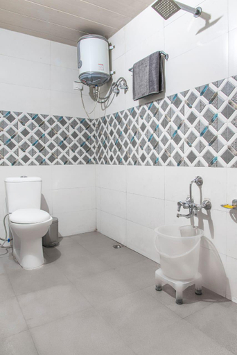 Bathroom 3, Mountain View Homestay, Shimla