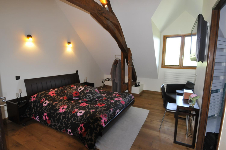 Bedroom 2, La Grange de mon Pere, Savoie