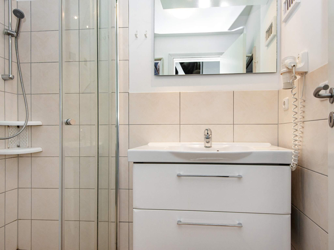 Bathroom 3, 4 star holiday home in Wendtorf, Plön