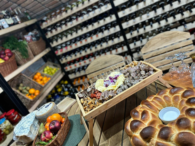 Food & Drinks 5, Linistea Codrului, Borsa