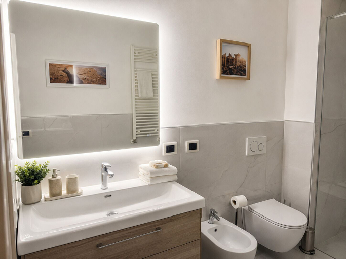 Bathroom 3, Apartment near Vatican & Historic Center, Roma