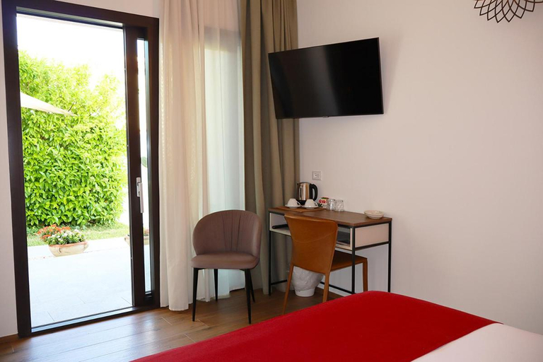 Bedroom 2, Elaia Rooms, Syracuse
