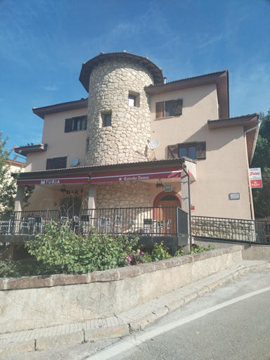 Others 4, hostal frias de albarracin, Teruel