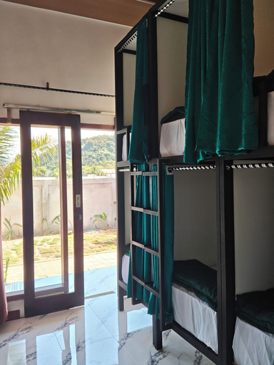 Room 4, Snooze Hostel, Lombok