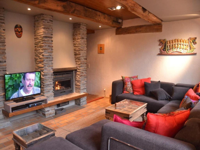 Living room 3, Holiday Home With Sauna in La Roche, Luxembourg