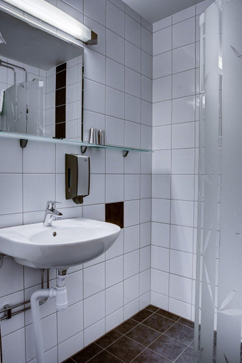 Bathroom 4, Hotel Amadeus Halmstad, Halmstad