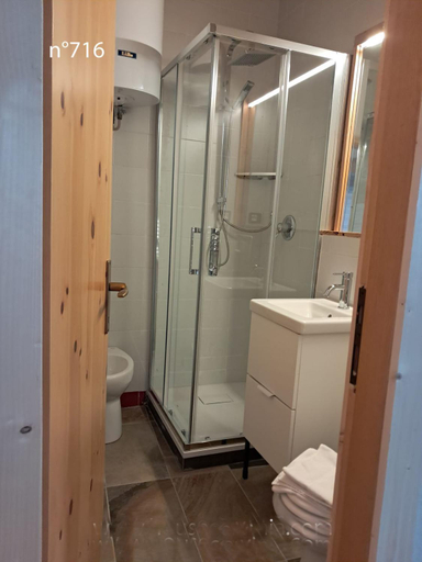 Bathroom 2, House Cervinia Apartments, Aosta