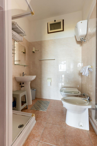 Bathroom 3, San Carlo - Terrazzo sul Mare con Ristorante e Pizzeria, Vibo Valentia