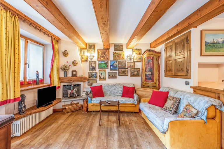 Living area 2, Courmayeur Apartment X6 Parking, Aosta