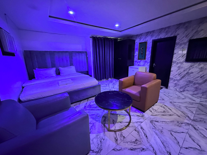 Room 2, Desami Hotel, Ikeja