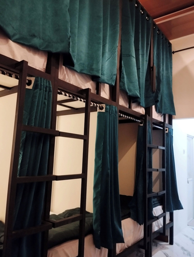 Room 5, Snooze Hostel, Lombok
