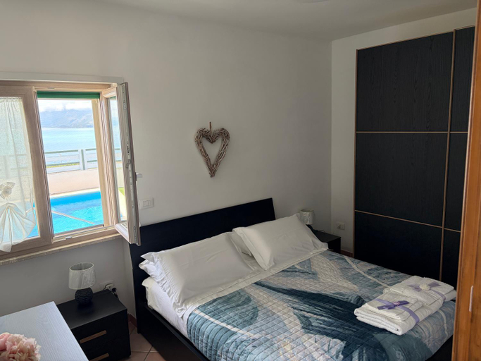 Bedroom 3, Villa Max, Cosenza