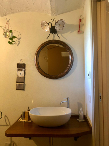 Bathroom 2, La Mela Antica, Cuneo