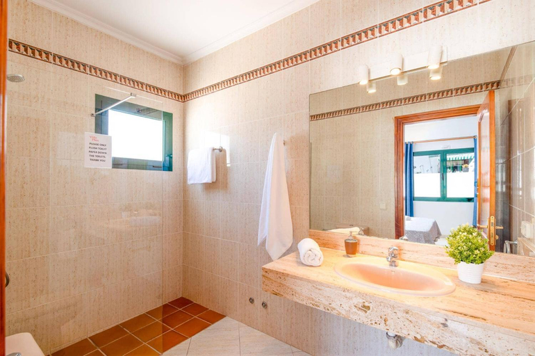Bathroom 2, Villa Pacifico by Villa Plus, Las Palmas