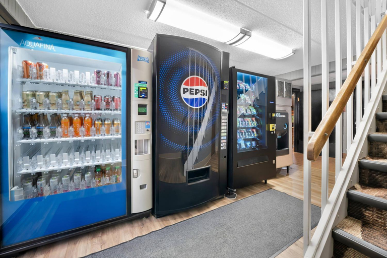 Food & Drinks 5, SureStay Plus by Best Western Black River Falls, Jackson