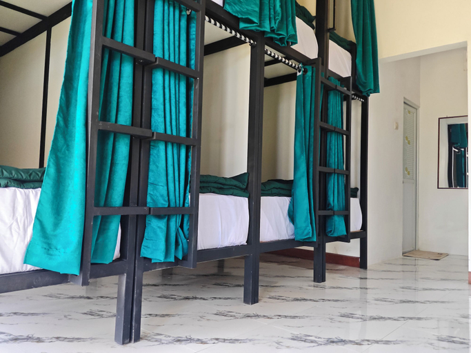 Room 3, Snooze Hostel, Lombok