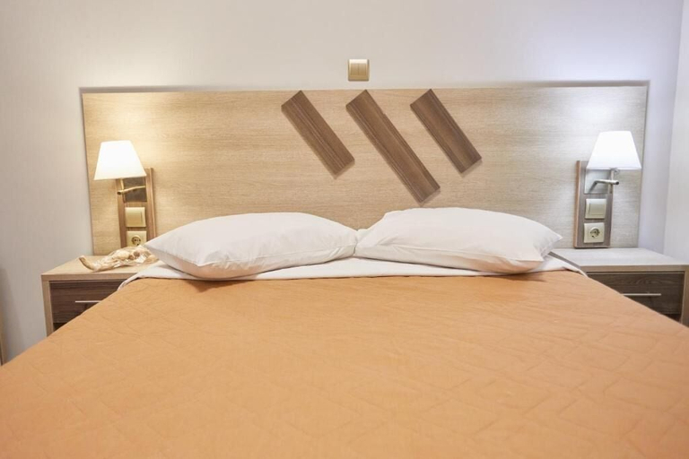 Bedroom 3, Amalia City Rooms, North Aegean