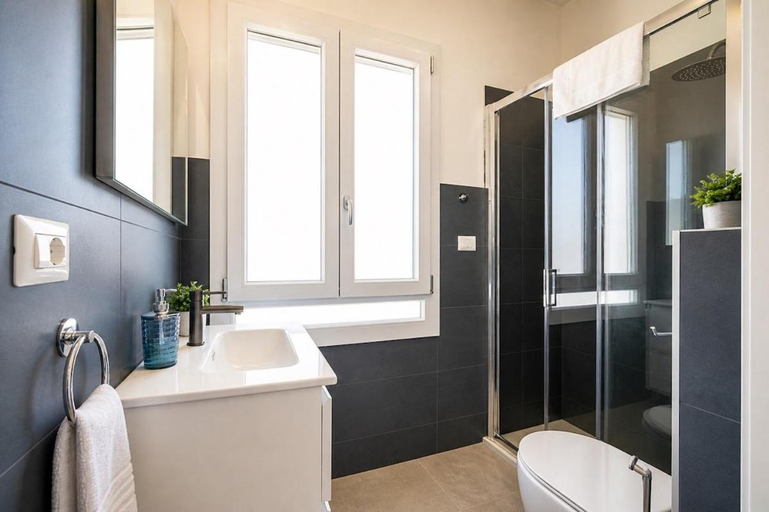 Bathroom 3, Villa Fertilia - Key to Villas, Sassari