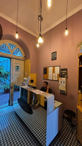 Public Area, "Private Room" stanza privata with private bathroom - shared kitchen and beautiful terrace on Taormi, Messina