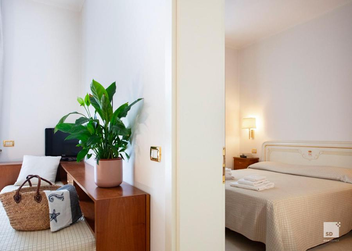 Bedroom 2, Genovese Villa Elena Appartamenti, Savona