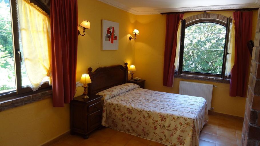 Bedroom 2, Grupo La pasera, Asturias
