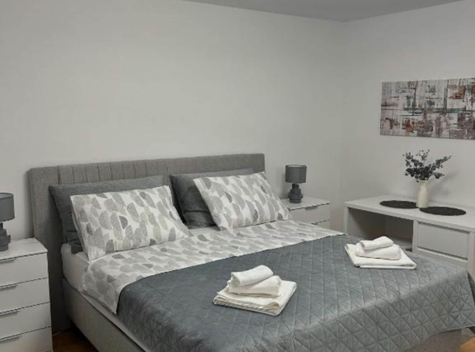 Room 2, Holiday Home Dragi With Hot-tub, Slivno