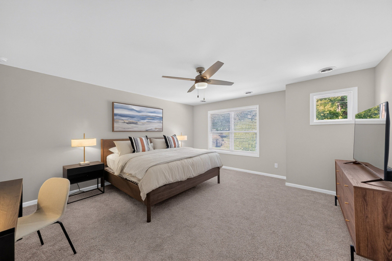 Room 4, Cedar Lake 4br Home For 8 W/ Lake Views 4 Bedroom Home, Lake