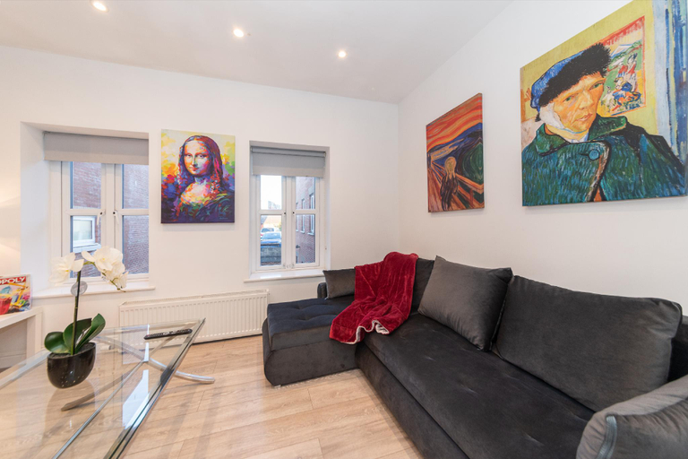 4, IBEX HOUSE Free parking 2Bed Fully equipped Flat, Reading