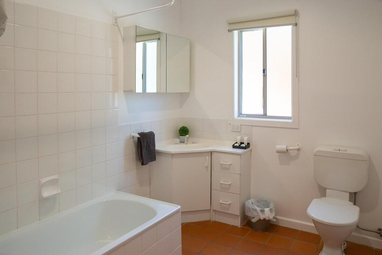 Bathroom 3, Settlement Lodge - Minutes to the Mt Buller gate, Mansfield