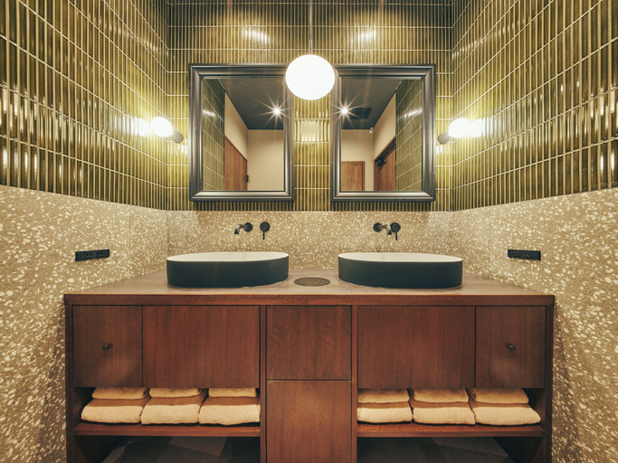 Bathroom 4, illi Tria Shibuya, Shibuya