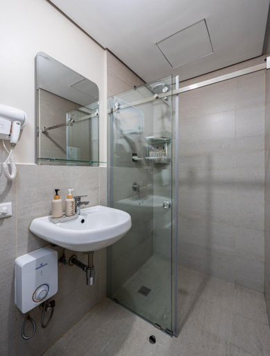 Others 5, LD Cozy Condo Unit near Cebu IT Park - Pool, Gym, Cebu City
