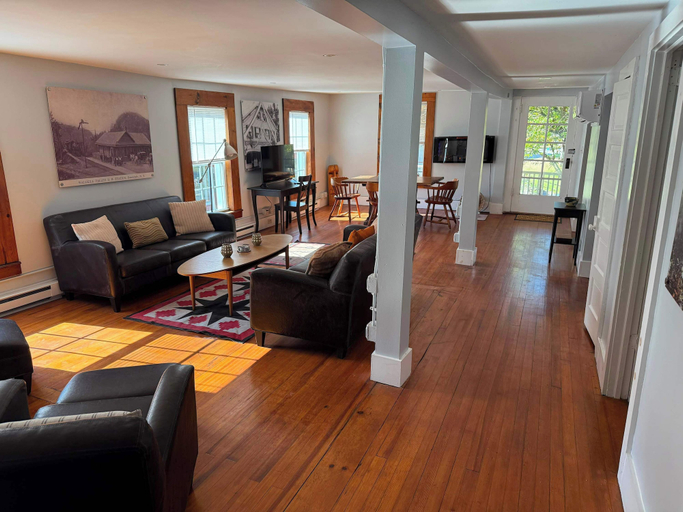 Living area 3, The Rosendale Roost, Ulster