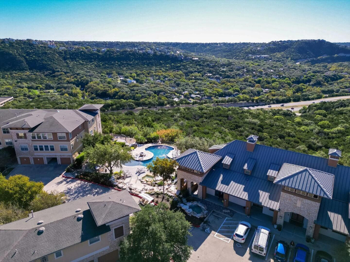 Aerial view 5, Landing Furnished Apartments - Northwest Austin, Travis