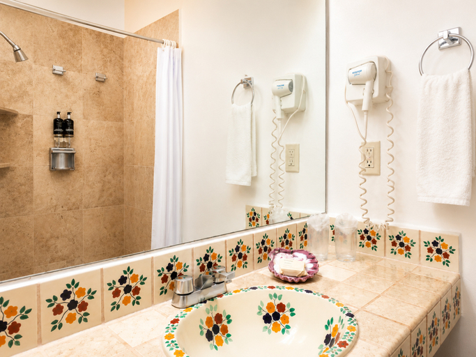 Bathroom, Hotel Casa Doña Susana by Los Arcos , Puerto Vallarta