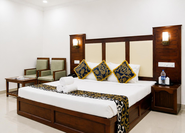 Bedroom 2, Hotel Sandra Palace, Theni