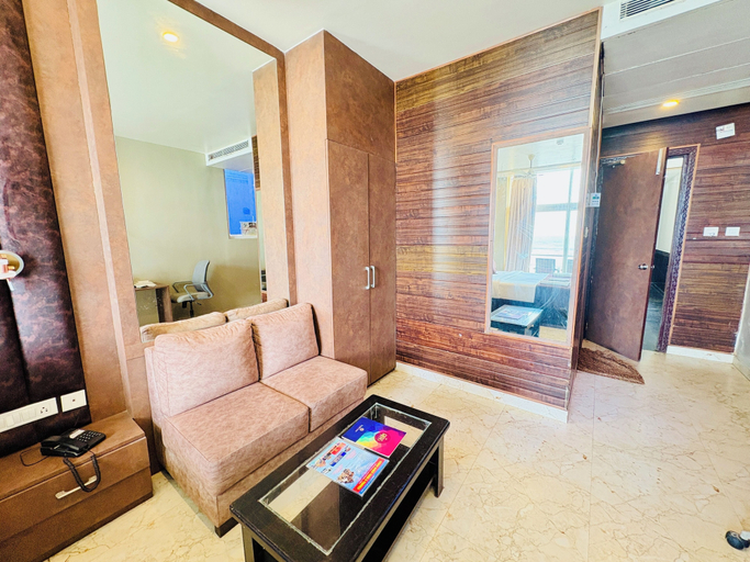 Room 5, Hotel nr. Marine Drive Puri Bay Suites, Puri