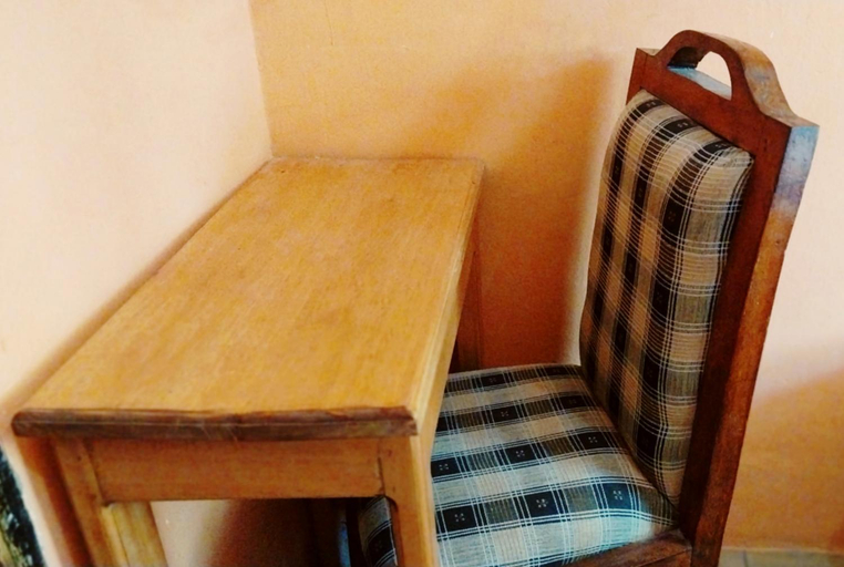 Others 4, California Lodge, Bagamoyo