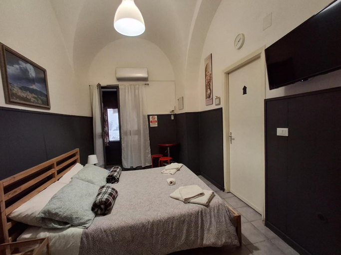 Bedroom 2, Palazzo Ruisi, Catania