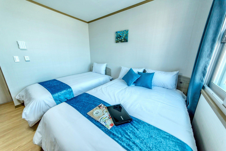 Bedroom 3, Beach Story Hotel, Jeju