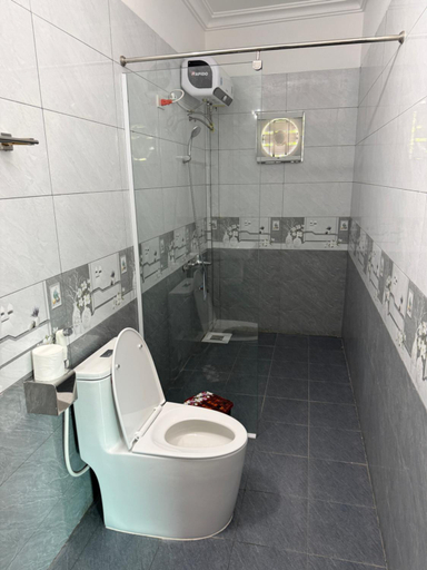 Bathroom 4, Tam Family Homestay And Restaurant, Gia Viễn