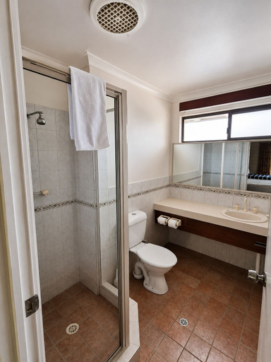 Bathroom 4, Karri Forest Motel, Manjimup