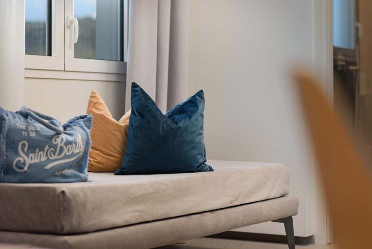 Others 5, Aurora Blu - Comfort Rooms, Trapani